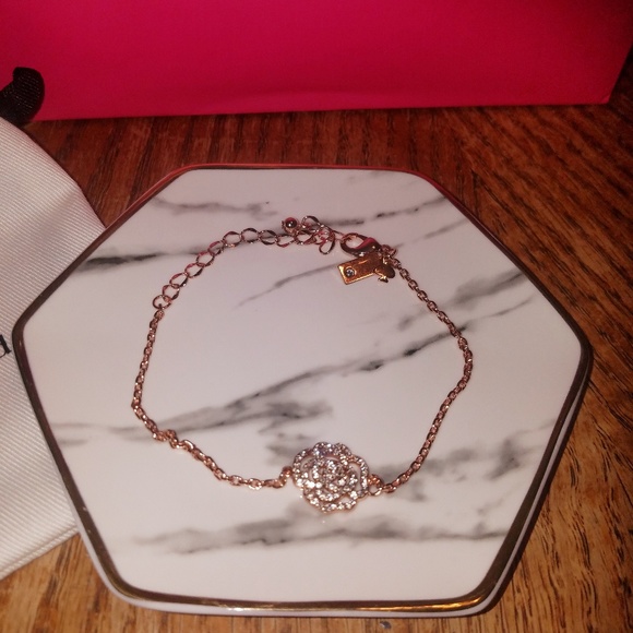 Nwot Kate Spade Rose Gold Rose bracelet - Picture 2 of 5